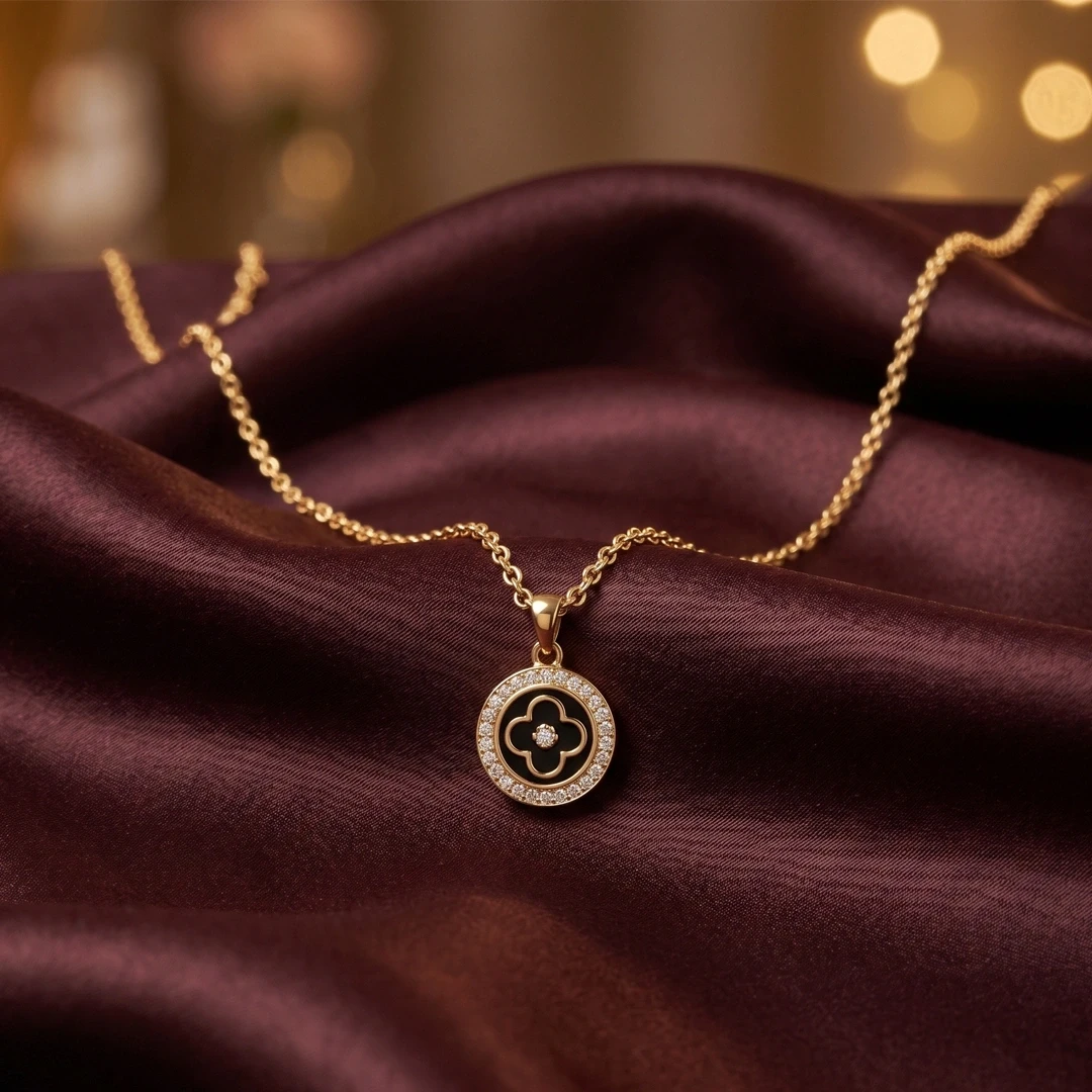 Onyx Clover Medallion Pendant & Chain